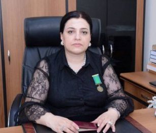 Bakı İqtisadiyyat və Humanitar Kollecində bacıların “rüşvət ansamblı” - ADLAR İDDİALAR