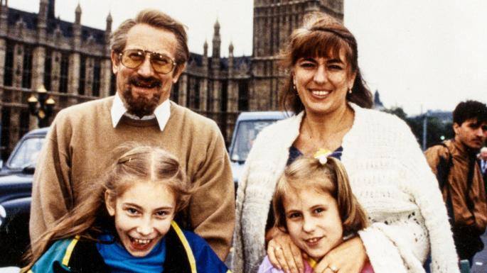 Mİ-6 casusu azərbaycanlı qızla necə tanış olub və evlənib? – “Onun parlaq, gözəl türk çöhrəsi vardı”