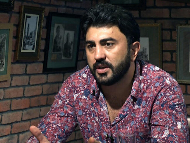 Vüqar kirayə qaldığı mənzildə oğurluq edən ustanı bağışladı - AÇIQLAMA