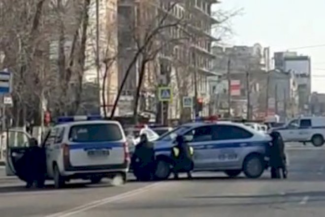 Kollecdə atışma: ölənlər var + Video