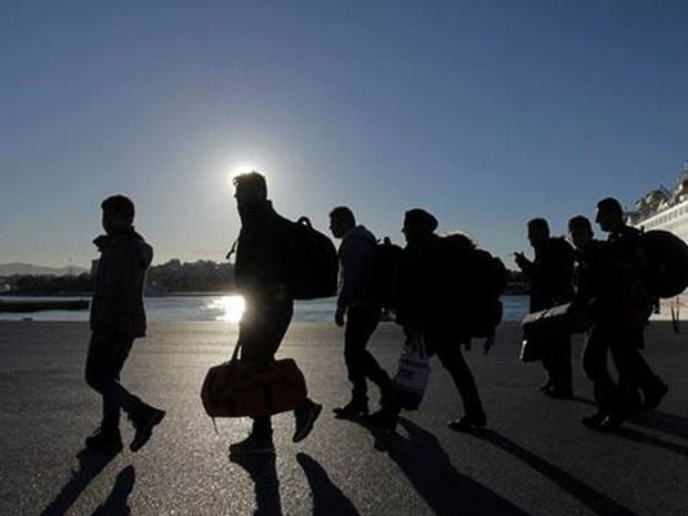 Этой ночью из Германии отправили в Баку более сотни мигрантов