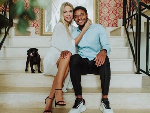 Braziliyalı futbolçu rusiyalı modellə evləndi - FOTO/VİDEO