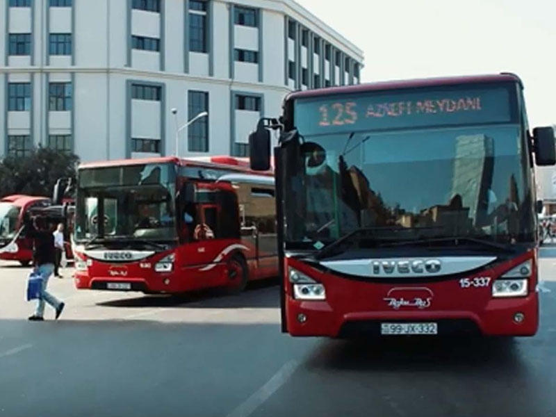 “28 May” metrostansiyası yaxınlığında nəqliyyat sıxlığı aradan qaldırılıb - BNA - VİDEO
