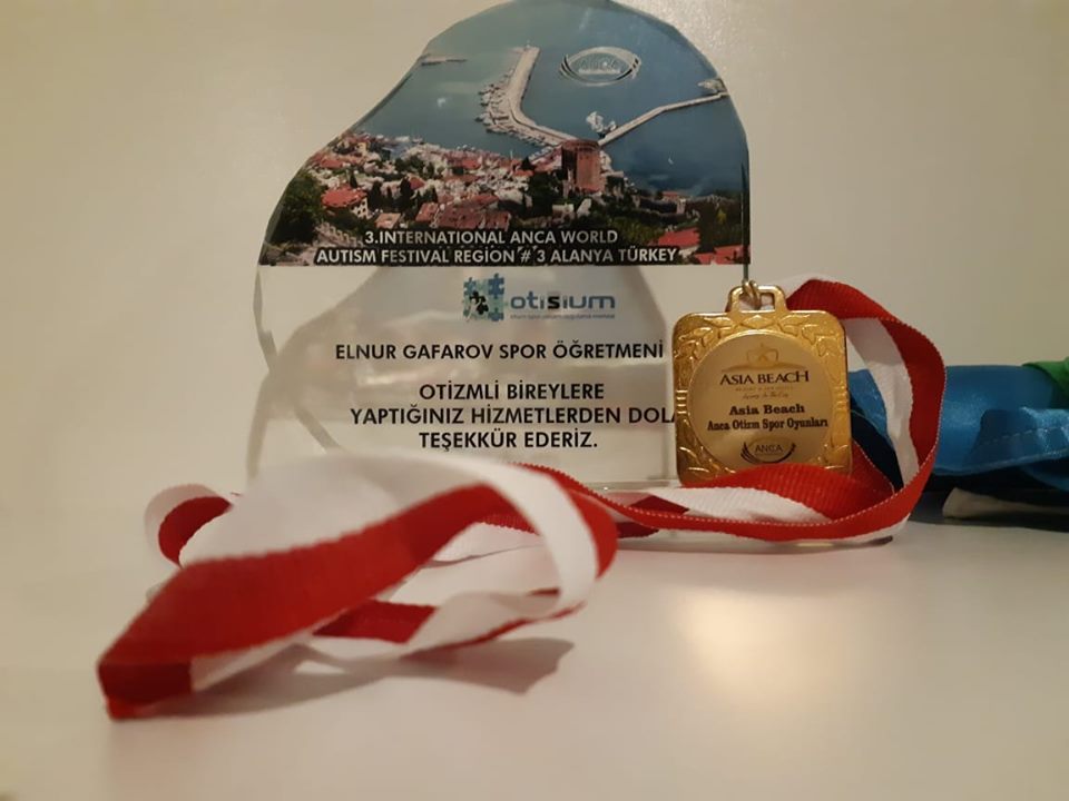 “Loqos” Azadlıq filialının əməkdaşı mərkəzi yüksək səviyyədə təmsil edib