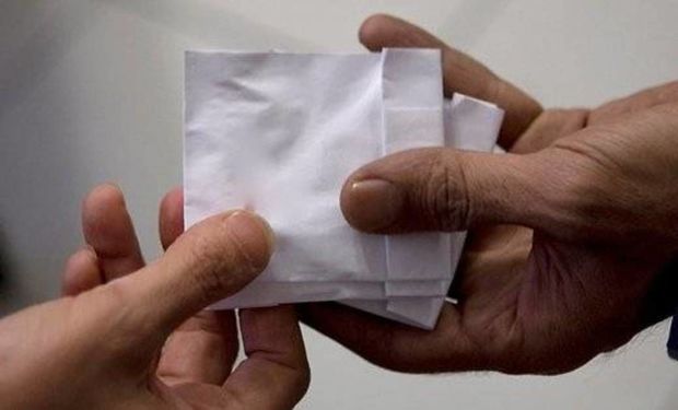 В Баку во время сделки задержан торговец героином