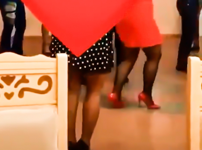 Bakıda şənlikdə biabırçı musiqi: “Durun gedək bazlığa...” – VİDEO