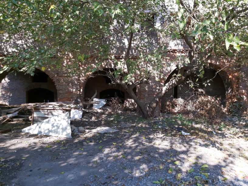 Əbülfəs Qarayevin Qarabəy karvansarayının acınacaqlı vəziyyətindən xəbəri varmı?