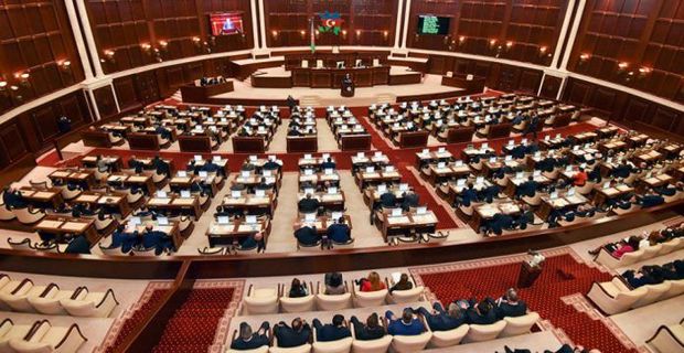 Parlamentin komitəsində Ombudsman vəzifəsinə namizədlər müzakirəyə çıxarıldı