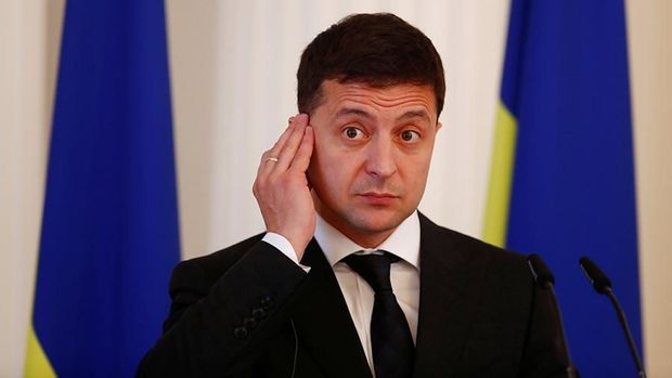 Zelenskini kəlləli şevronuna görə lağa qoydular - FOTO