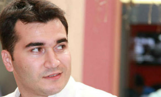 Azərbaycanlı müğənni HƏYAT YOLDAŞI İLƏ — FOTO