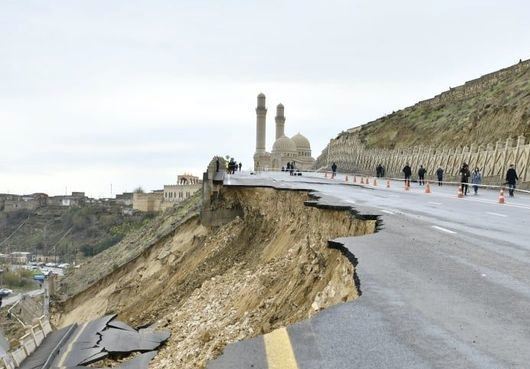 Nazirlik rəsmisi Bibiheybətdəki sürüşmənin əsas səbəbini açıqladı