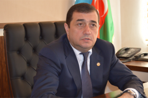 Azərbaycanda bu icra başçısı vətəndaşları qəbul etmir - Foto