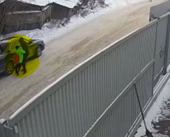 Yeniyetmə doqquz yaşlı qızın qaçırılmasının qarşısını aldı - VİDEO