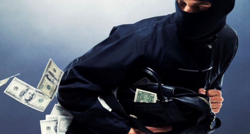 Гражданина Пакистана покусали и ограбили в столице