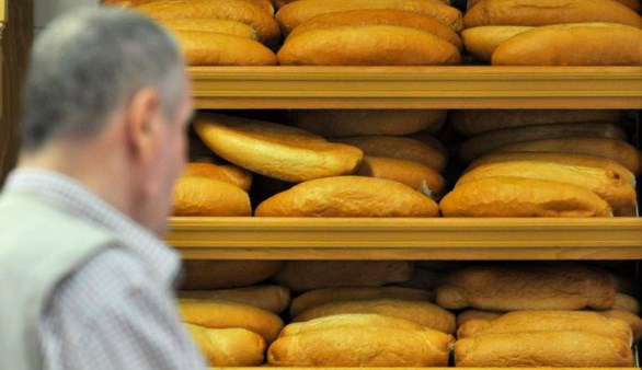 Çörəklə bağlı HƏYƏCAN TƏBİLİ — işbazlar at oynadırlar