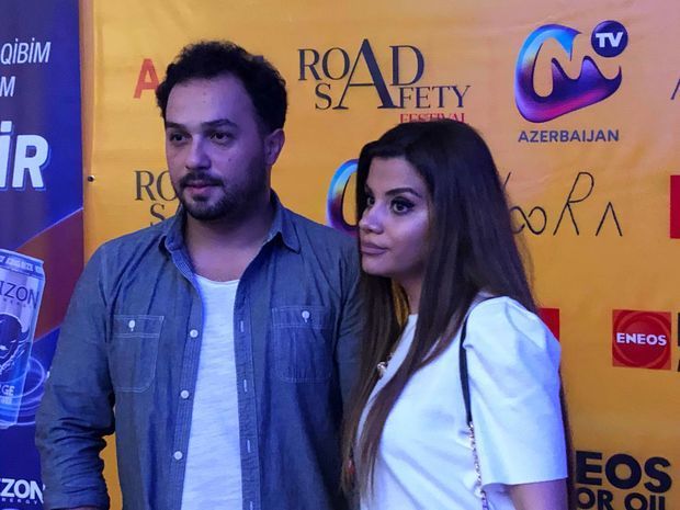 Известный певец: Многие мои коллеги боятся выводить жен на публику