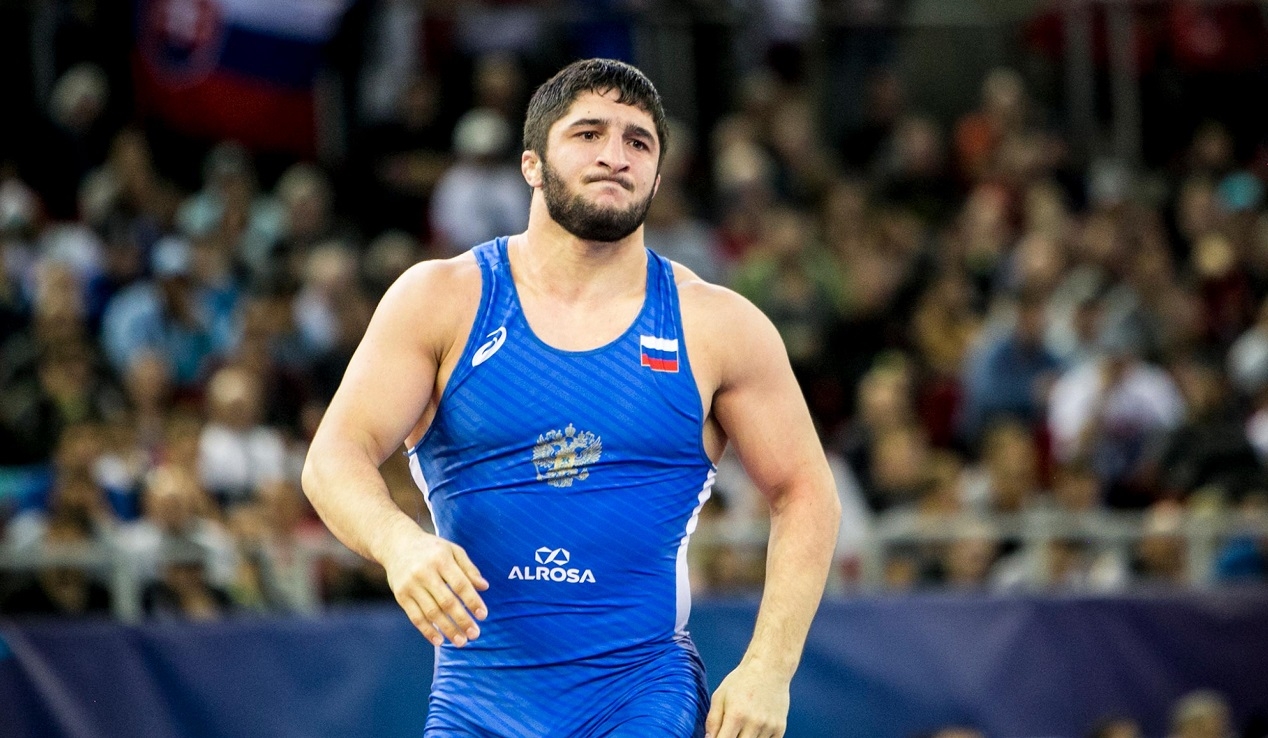 Olimpiya və dördqat dünya çempionu bu hərəkətinə görə cəzalandırılıb - FOTO