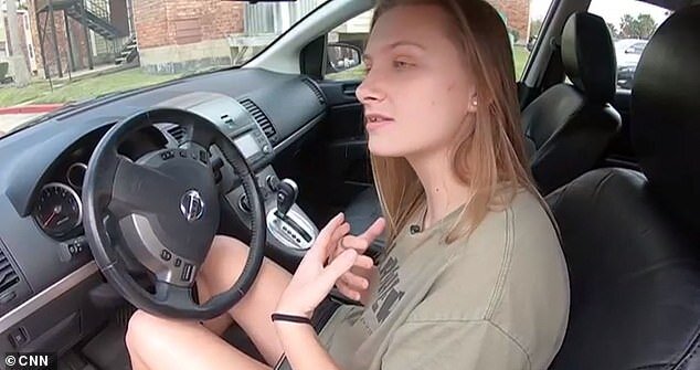 Müştərilər hər gün işə 5 saat piyada gələn ofisiant qıza MAŞIN ALDILAR - FOTO-VİDEO