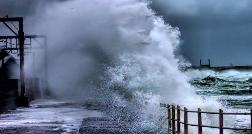 SOCAR эвакуировала 420 работников