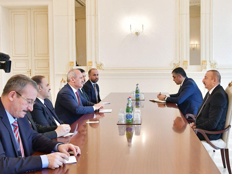 Prezident İlham Əliyev Türkiyənin Nəqliyyat və İnfrastruktur nazirini qəbul edib - FOTO