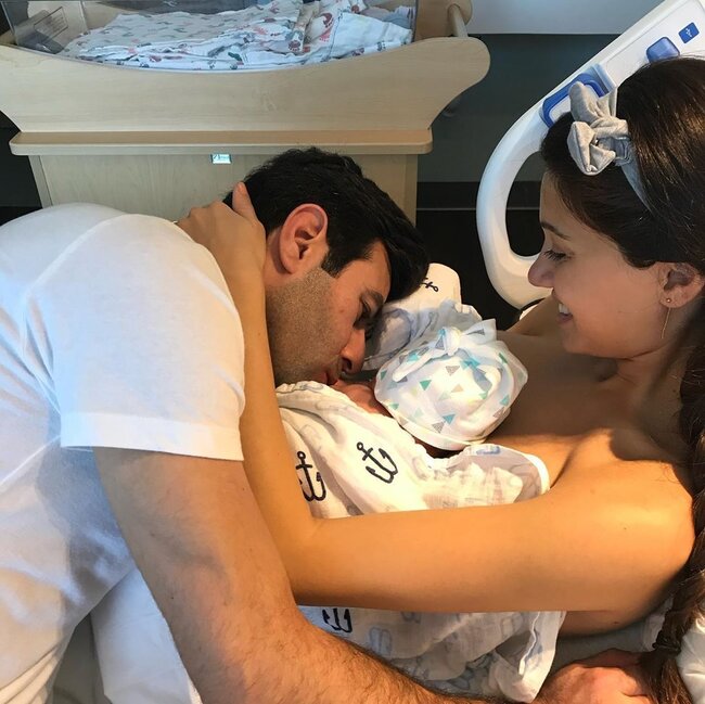 Azərbaycan gözəli uşağını Amerikada dünyaya gətirdi: Doğuş xərcləri 100 min dollara qədərdir - FOTO