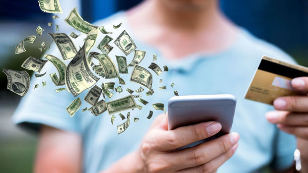 Moskvalı qız ərə getmək üçün kavalerinə 15 milyon verdi