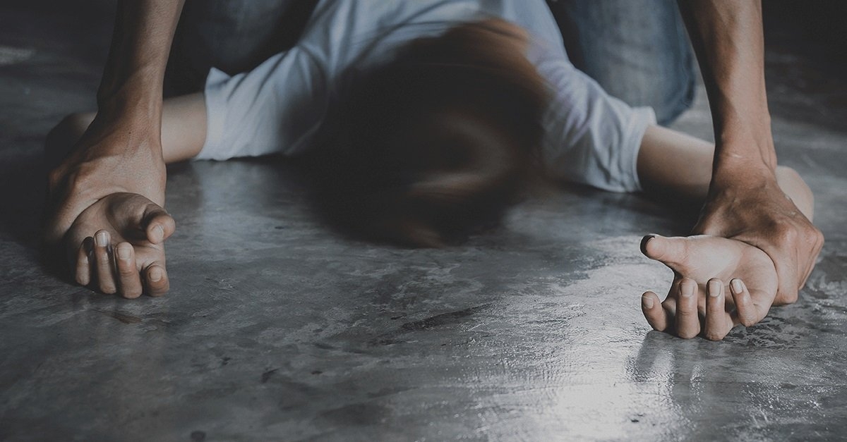 Bakıda kafedə tələbə qrup yoldaşı qıza təcavüz etdi