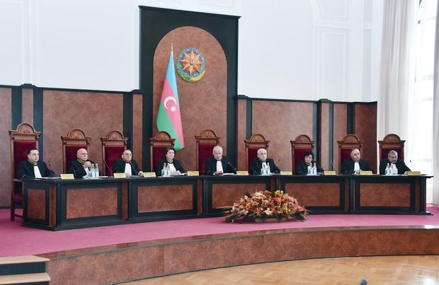 Konstitusiya Məhkəməsinin Prezidentin sorğusu ilə bağlı iclası – Kim nə dedi?