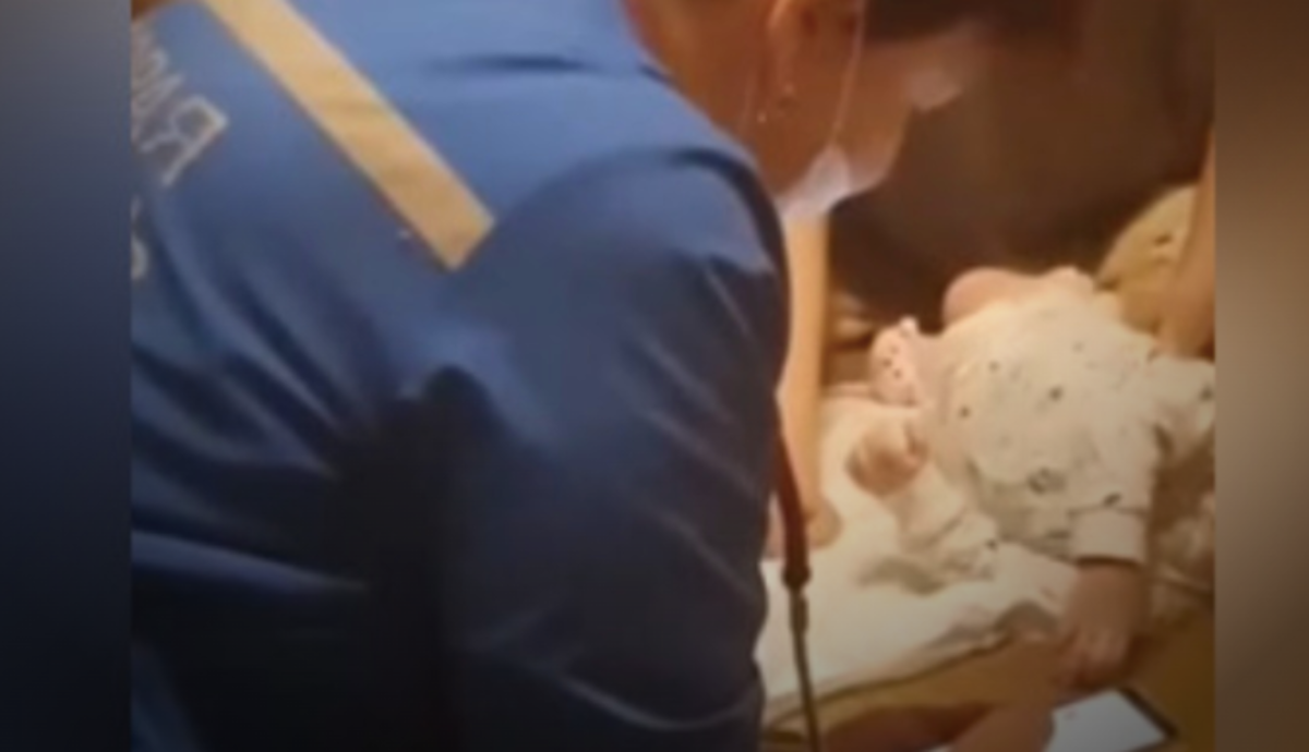 Biabırçı video! Xəstənin üstünə çağrılan həkim googlda diaqnoz axtardı