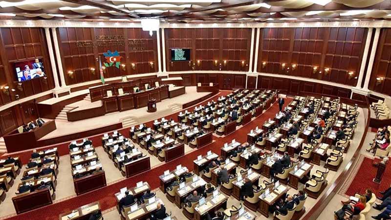 Azərbaycanda bu şəxslər deputat ola bilməyəcək... (VİDEO)