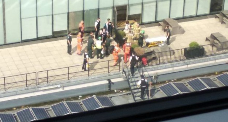 Подросток сбросил шестилетнего ребенка с балкона галереи, чтобы попасть в новости