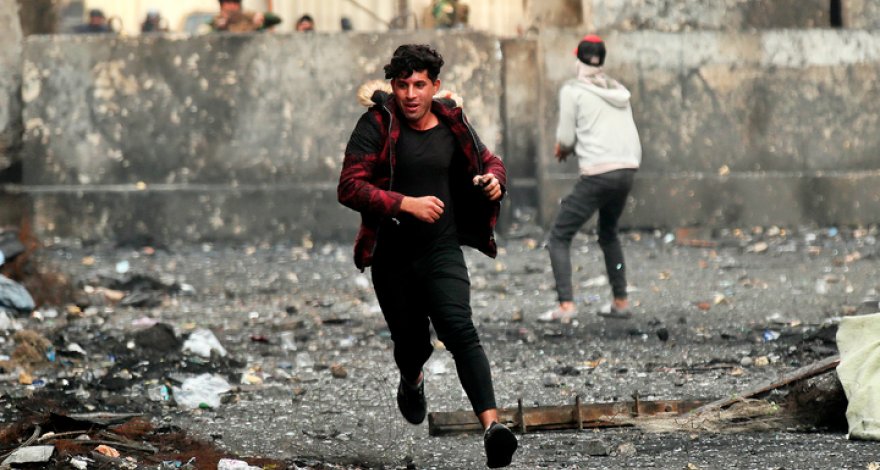 Неизвестные открыли огонь по протестующим в Багдаде