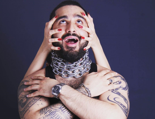 Əməkdar artistin qadınlardan intim təkliflər alan oğlu arıqlayıb BU HALA DÜŞDÜ - FOTO