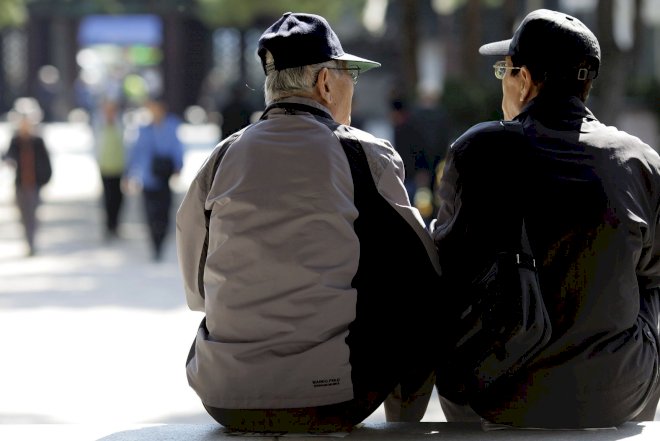 Bu ölkədə pensiyaya 72 yaşdan sonra çıxırlar