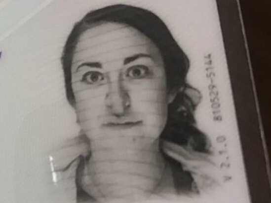 Şəxsiyyət vəsiqəsində qadının burnunu qəsdən böyütdülər - Qalmaqal - FOTO