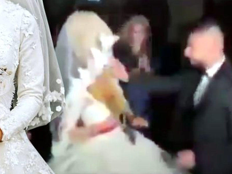 Bəy toyda gəlinə elə sillə vurdu ki, qız güclə özünə gəldi - VİDEO - FOTO