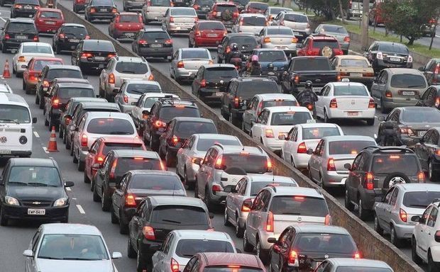 Движение на дороге Баку-Сумгайыт полностью ограничено