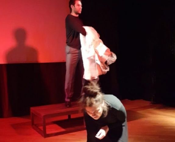 Kukla teatrında qadın zorakılığına qarşı çıxdılar - FOTO