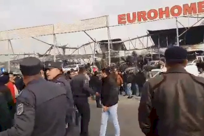 “EuroHome”da mağazaları yanan sahibkarlar yolu bağladı - VİDEO