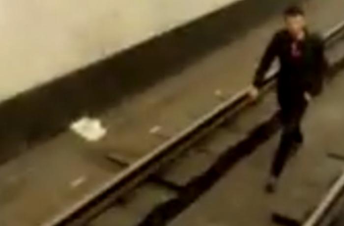 Bakı metrosunda qorxulu anlar - ANBAAN VİDEO