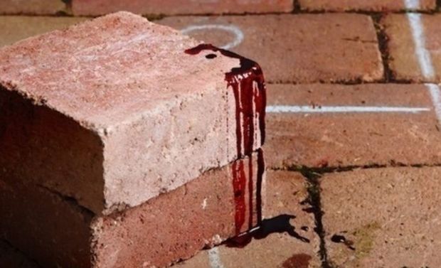 В Баку молодому человеку разбили голову камнем