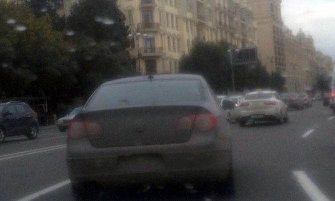 Bakıda kişiləri tovlayan qızlar peyda olub - FOTO