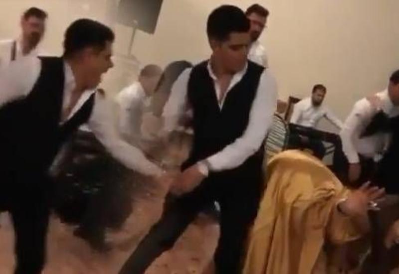 Bakıda müğənni ilə rəqqasənin biabırçı görüntüləri yayıldı - Belə etdilər... - VİDEO