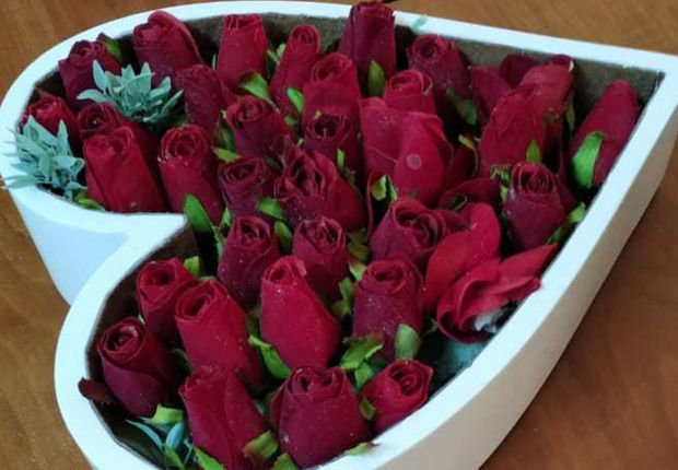 Азербайджанские пограничники пресекли попытку ввоза наркотика в корзинке с цветами - ФОТО