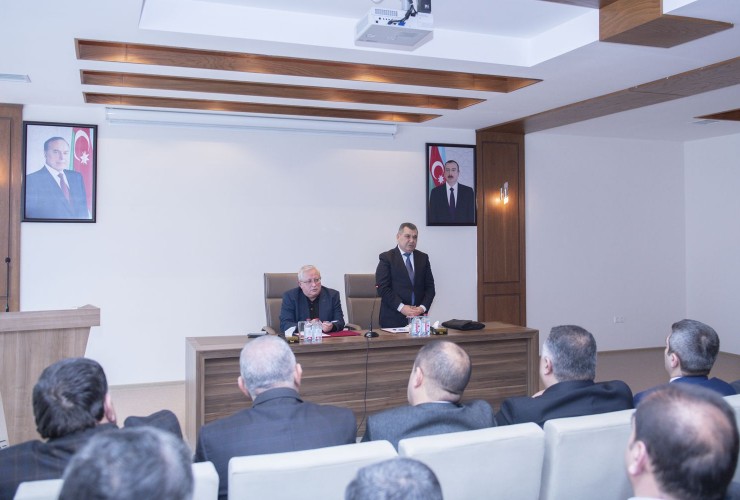 Nazir müavini fermerləri payızlıq əkinlərin bəyan edilməsi prosesində fəal iştiraka çağırıb