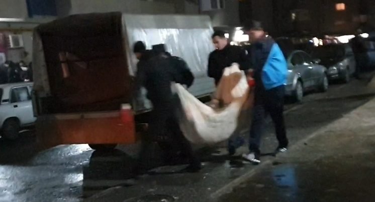 Məmur evində iki qadın vəhşicəsinə qətlə yetirildi - Bakıda - FOTO