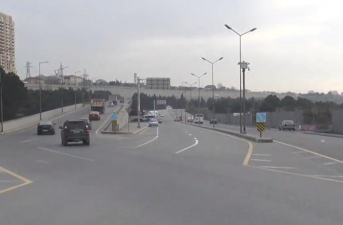 Bakıda daha bir müəmmalı yol - Sürücülər hər gün burada cərimələnir - VİDEO