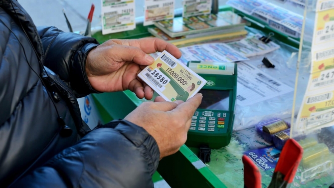 Azərbaycanlı gənc lotoreyadan 2 milyon qazandı - sevinci çox çəkmədi (VİDEO)