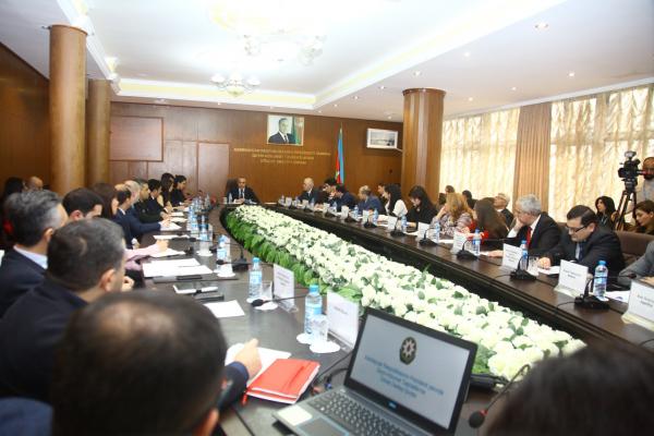 Azay Quliyev Şuranın birgə qrant müsabiqəsi keçirdiyi qurumların səlahiyyətli nümayəndələri ilə görüşüb - FOTO / VİDEO