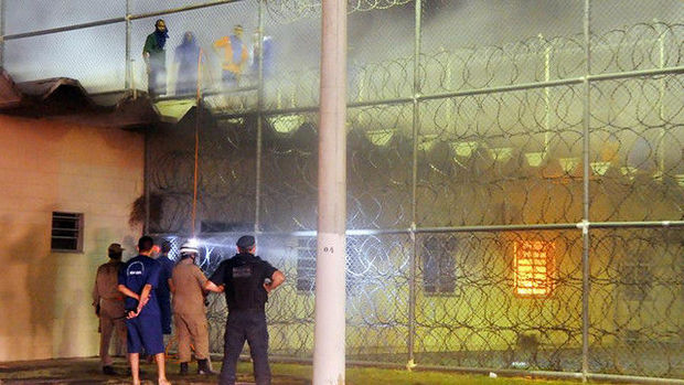 В Бразилии драка в тюрьме закончилась гибелью 15 человек
